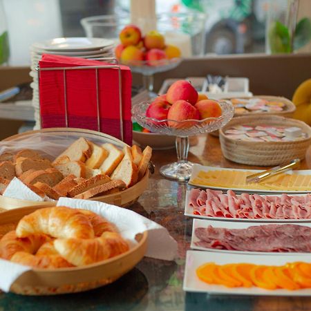 Nydeck Hotel Берн Екстериор снимка