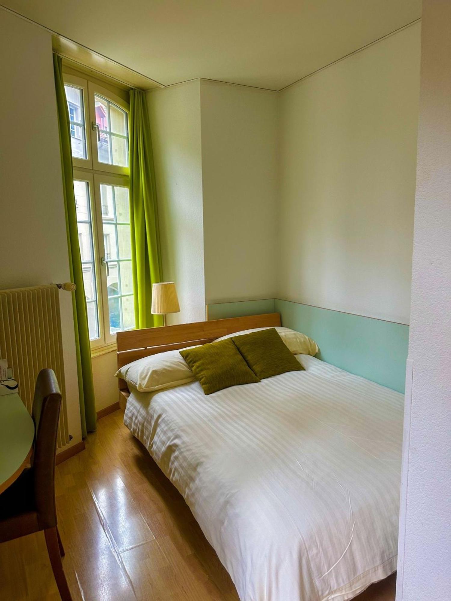 Nydeck Hotel Берн Екстериор снимка