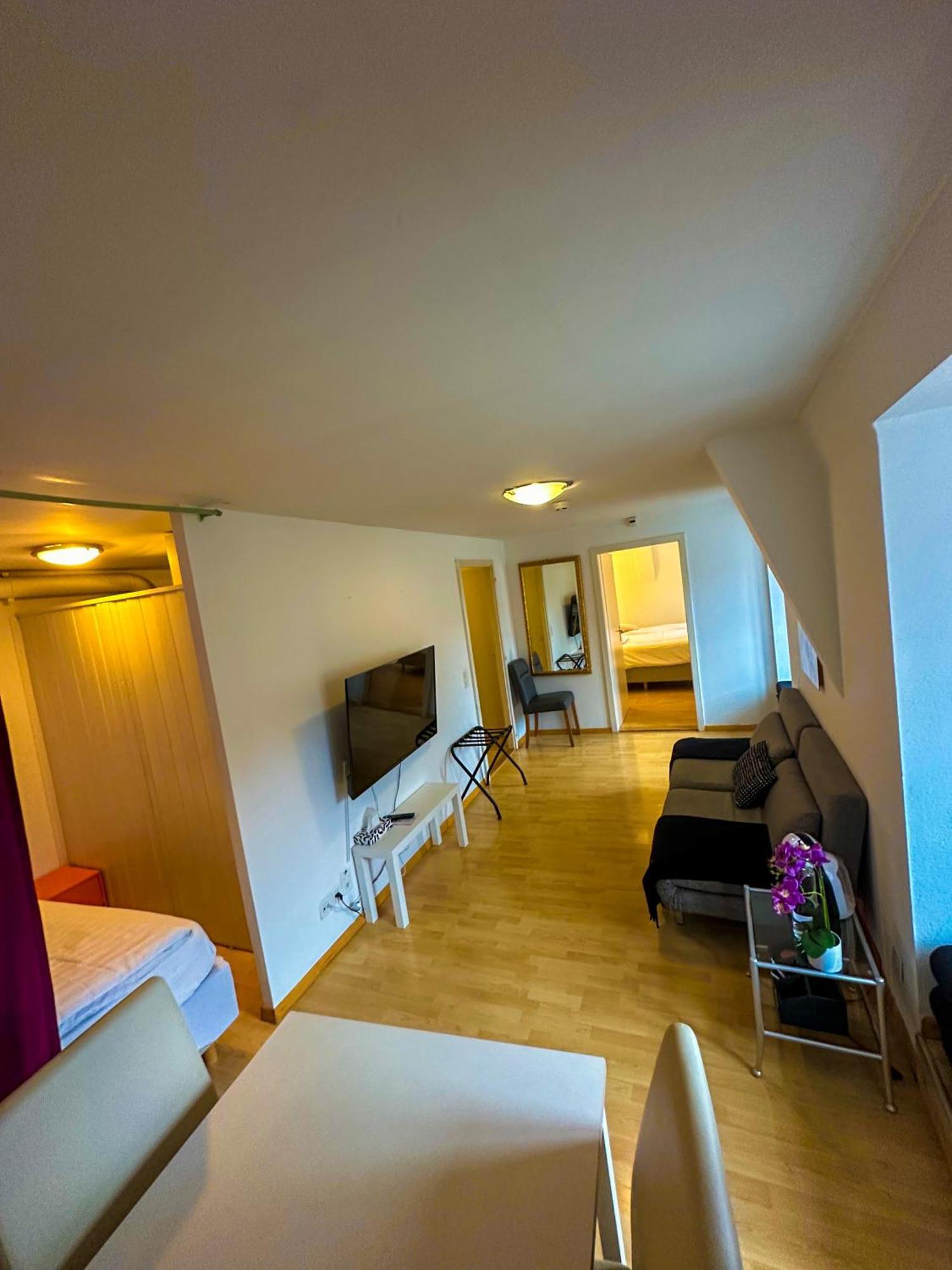 Nydeck Hotel Берн Екстериор снимка