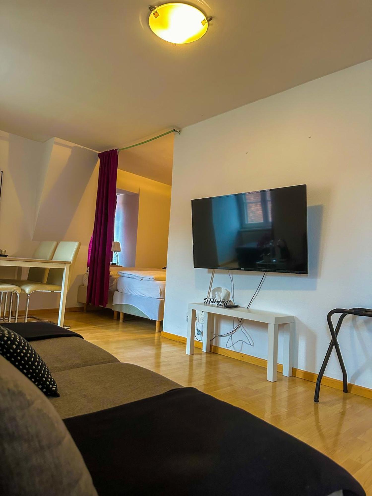 Nydeck Hotel Берн Екстериор снимка