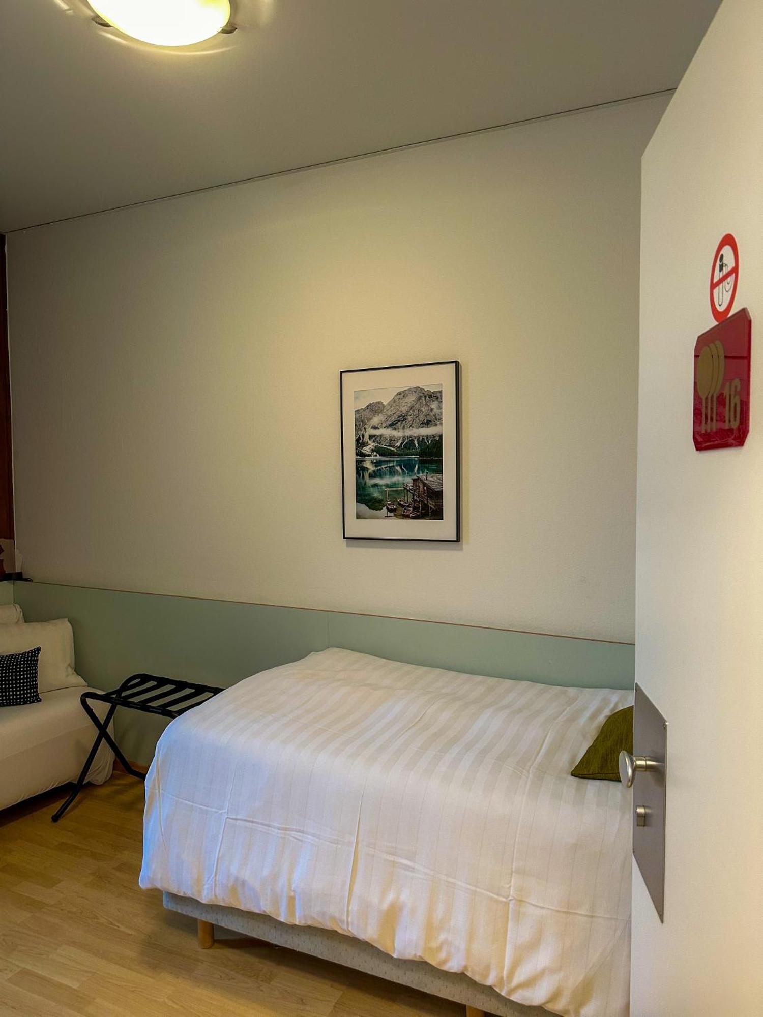Nydeck Hotel Берн Екстериор снимка