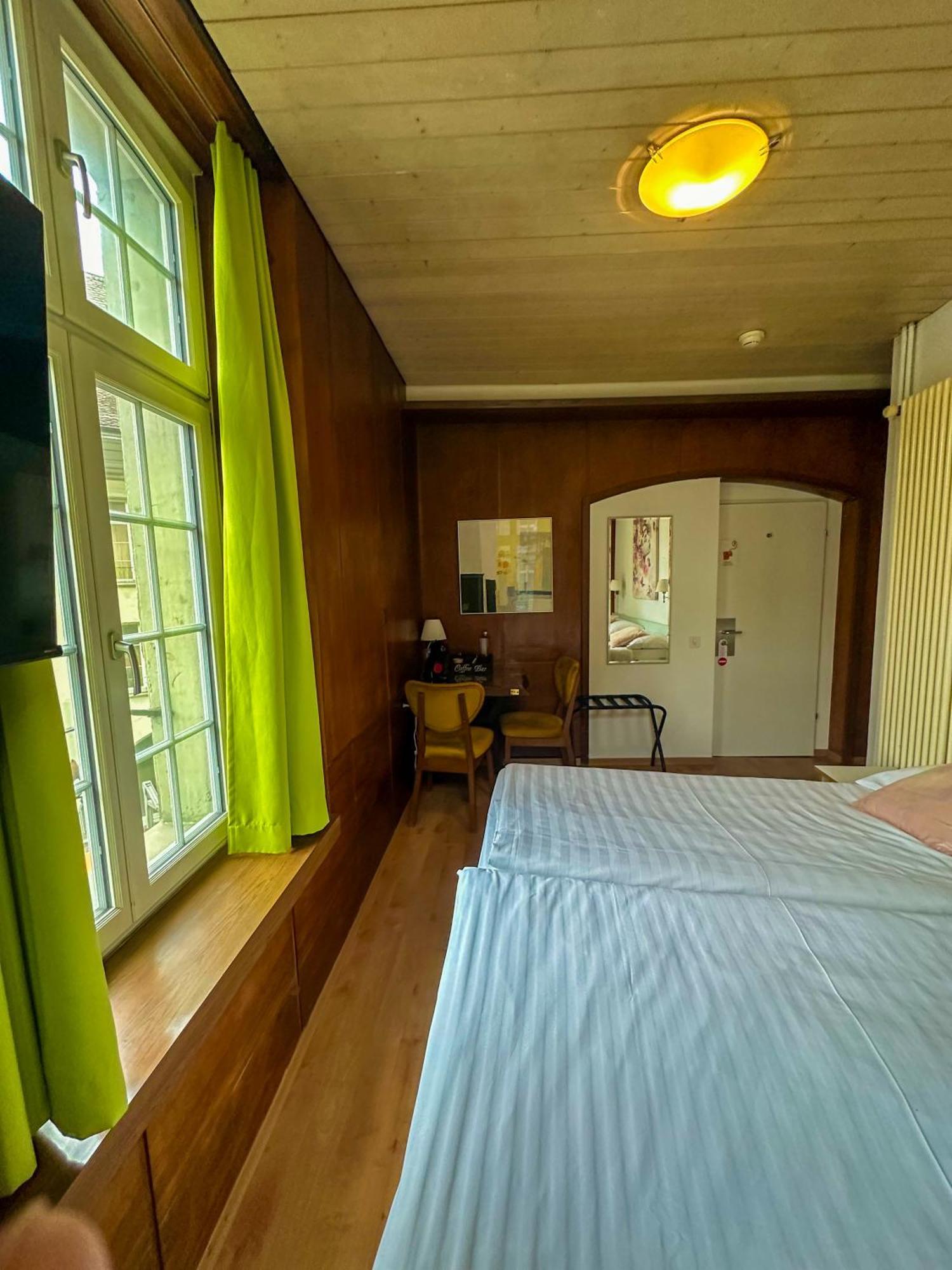 Nydeck Hotel Берн Екстериор снимка