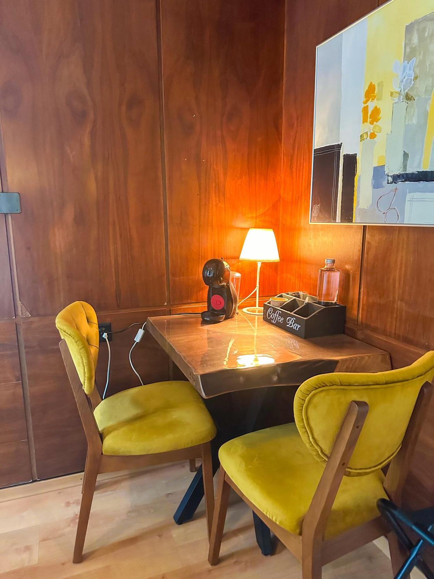 Nydeck Hotel Берн Екстериор снимка